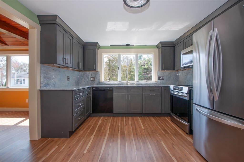 3 Bass Point Road Marion, MA 02738 - Photo 10 of 40