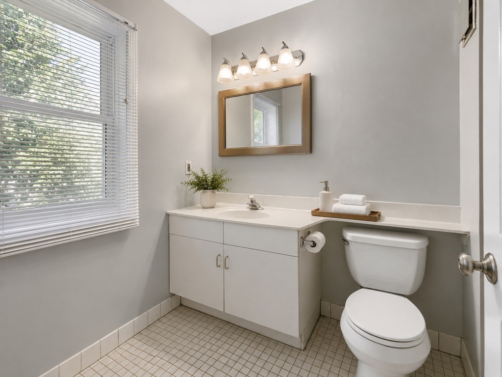 8 Locust Lane, Unit 4 Watertown, MA 02472 - Photo 21 of 42