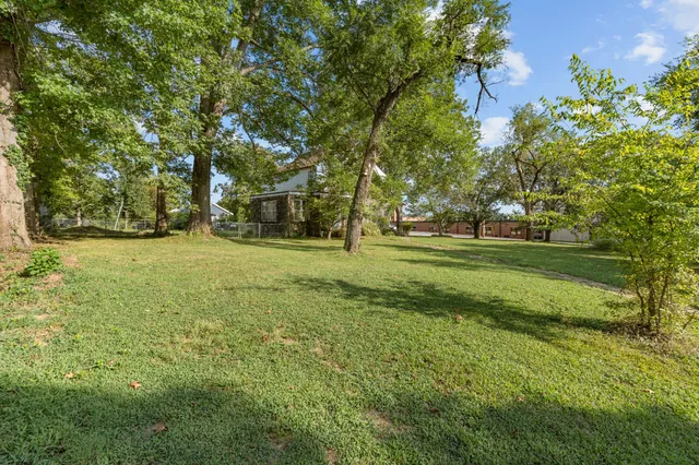 $459,900 | 307 College Avenue East, Carthage, TN 37030