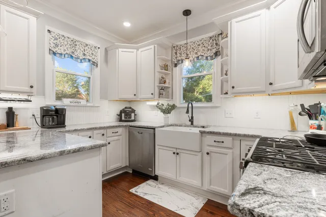 $459,900 | 307 College Avenue East, Carthage, TN 37030