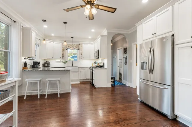 $459,900 | 307 College Avenue East, Carthage, TN 37030