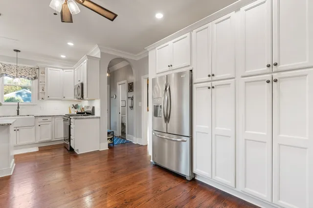 $459,900 | 307 College Avenue East, Carthage, TN 37030