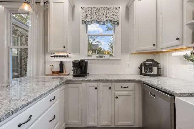 $459,900 | 307 College Avenue East, Carthage, TN 37030