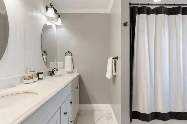 $459,900 | 307 College Avenue East, Carthage, TN 37030