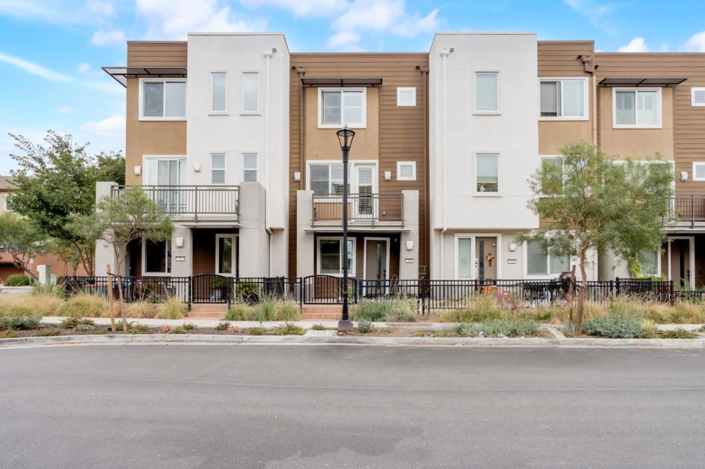 706 Ave One Drive San Jose, CA 95123 - Photo 1 of 60