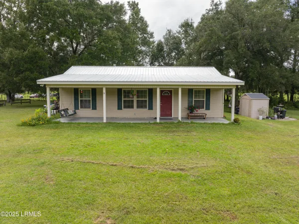 $378,000 | 10692 Grays Highway, Ridgeland, SC 29936