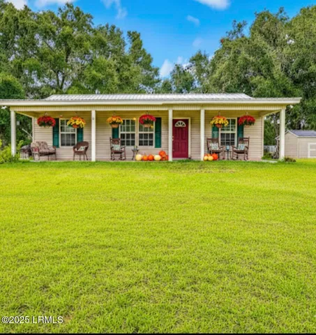 $399,000 | 10692 Grays Highway, Ridgeland, SC 29936