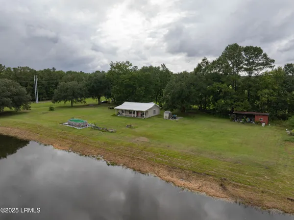 $378,000 | 10692 Grays Highway, Ridgeland, SC 29936