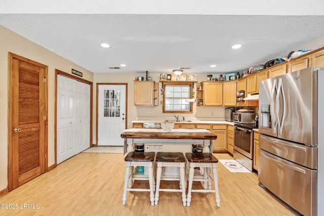 $399,000 | 10692 Grays Highway, Ridgeland, SC 29936