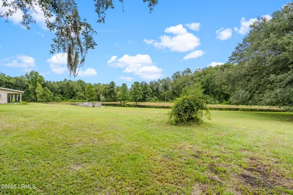 $378,000 | 10692 Grays Highway, Ridgeland, SC 29936