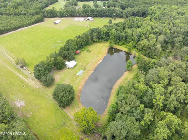 $378,000 | 10692 Grays Highway, Ridgeland, SC 29936