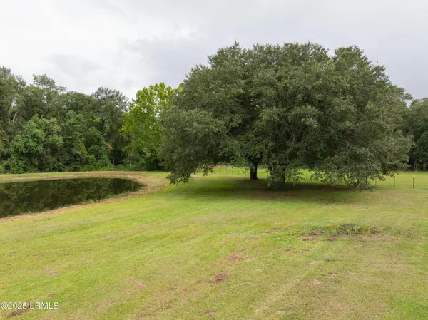 $378,000 | 10692 Grays Highway, Ridgeland, SC 29936