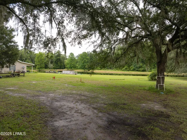 $380,000 | 10692 Grays Highway, Ridgeland, SC 29936