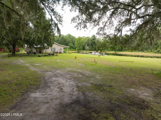 $399,000 | 10692 Grays Highway, Ridgeland, SC 29936