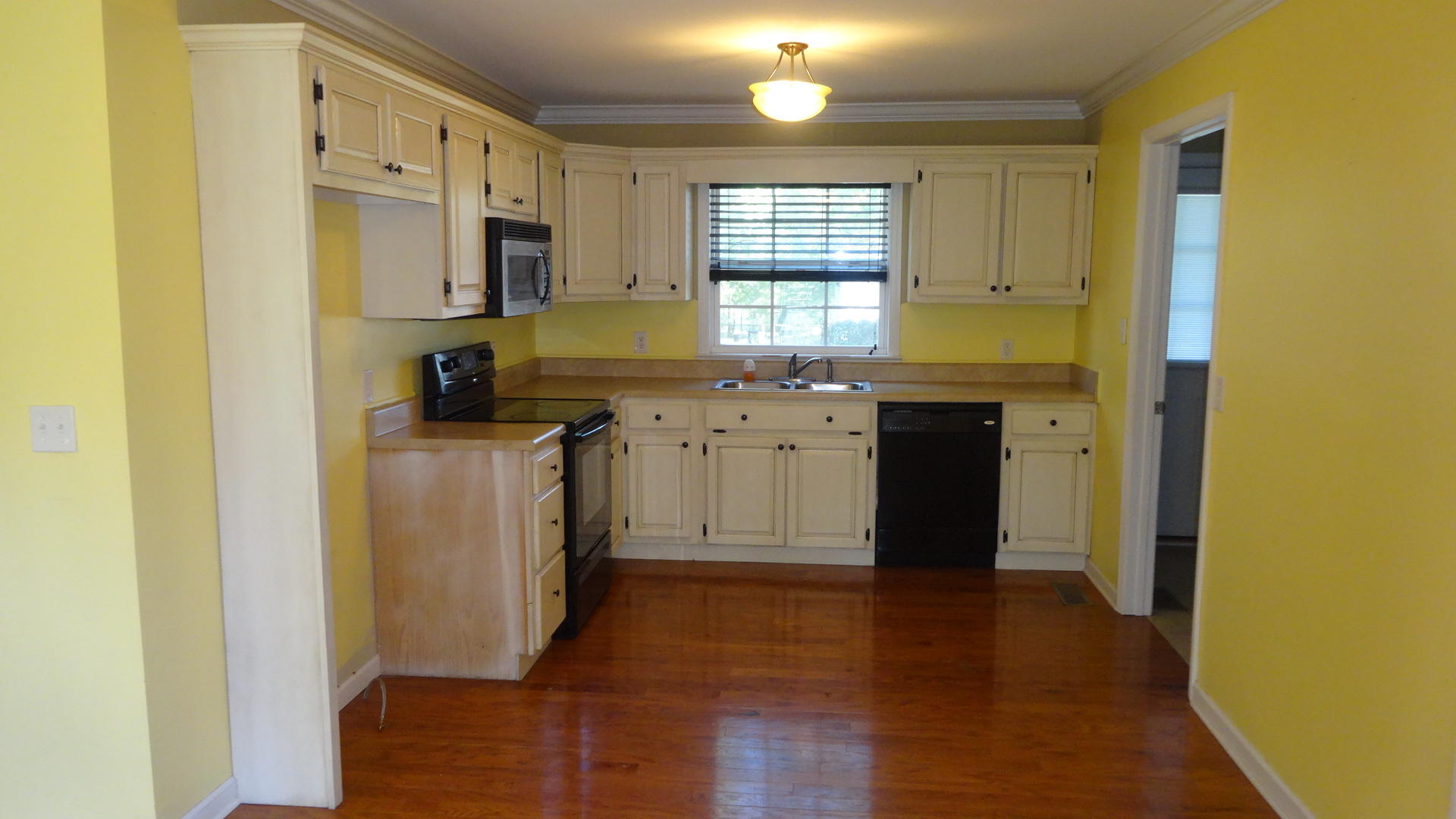 1532 Joiner Road Chattanooga, TN 37421 - Photo 4 of 11 DSC02402 (1)