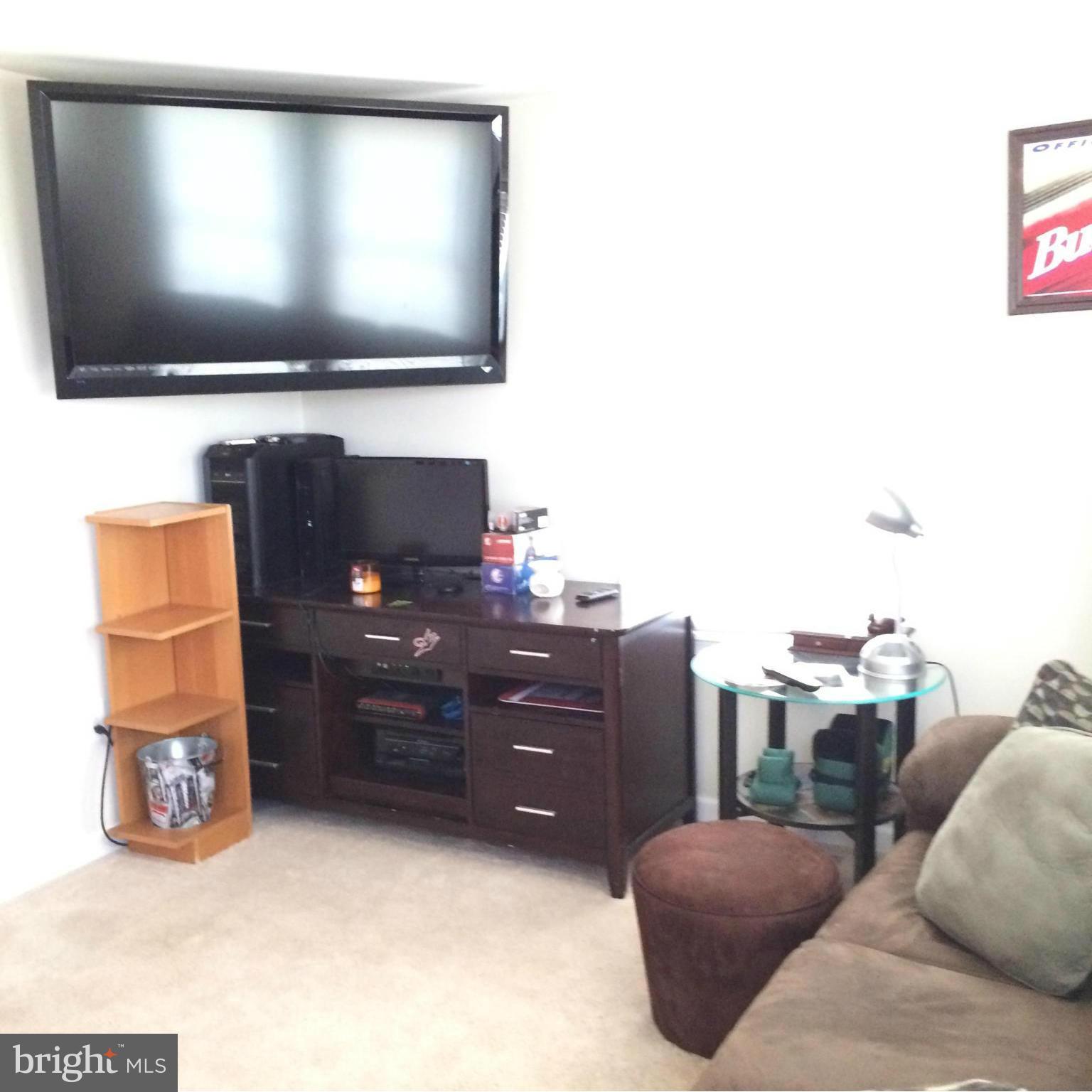 528 Caisson Road Fredericksburg, VA 22405 - Photo 8 of 21 Living Room