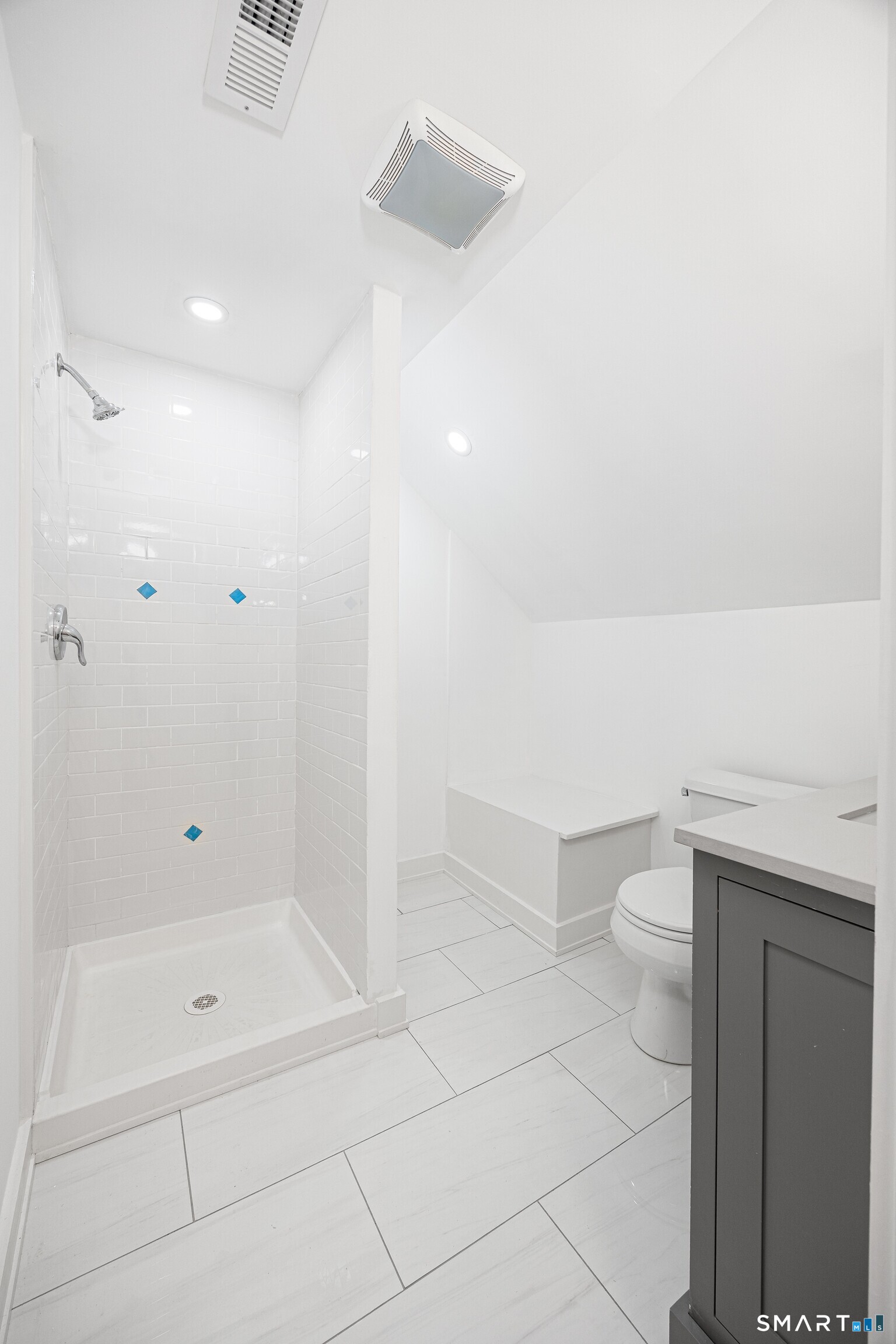 18 Cook Road Stamford, CT 06902 - Photo 22 of 36