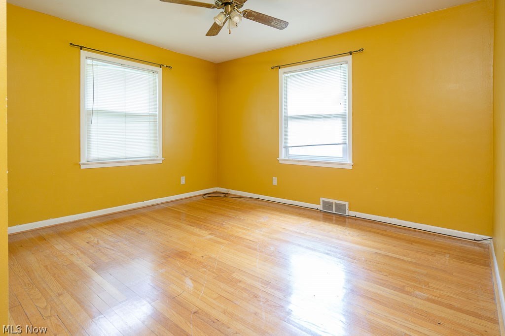 1274 Roland Road Lyndhurst, OH 44124 - Photo 8 of 21