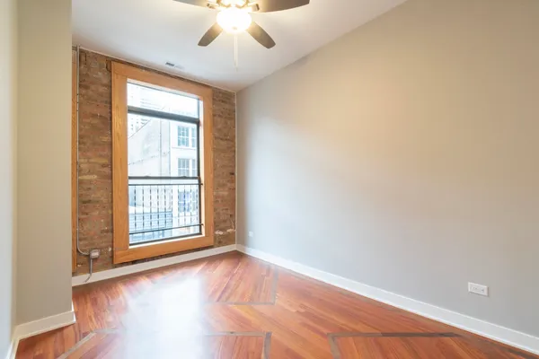 $2,400 | 23 West Hubbard Street, Unit 4A, Chicago, IL 60654