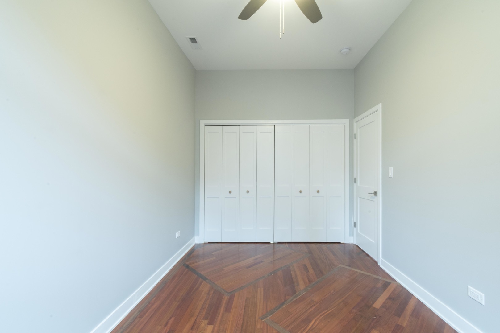 23 West Hubbard Street, Unit 4A Chicago, IL 60654 - Photo 6 of 8 a view of an empty room