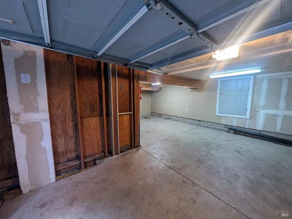 $549,000 | 19026 Hidden Valley Road, Guerneville, CA 95446