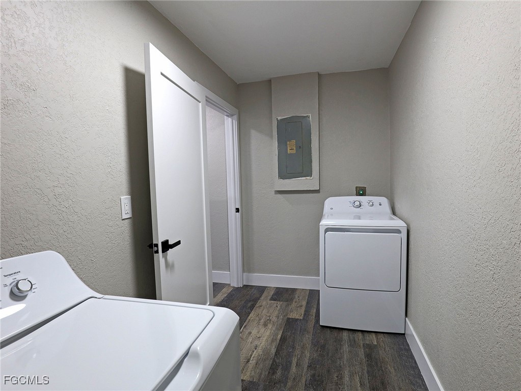 14181 Old Olga Road Fort Myers, FL 33905 - Photo 13 of 13 a room with a washer and dryer