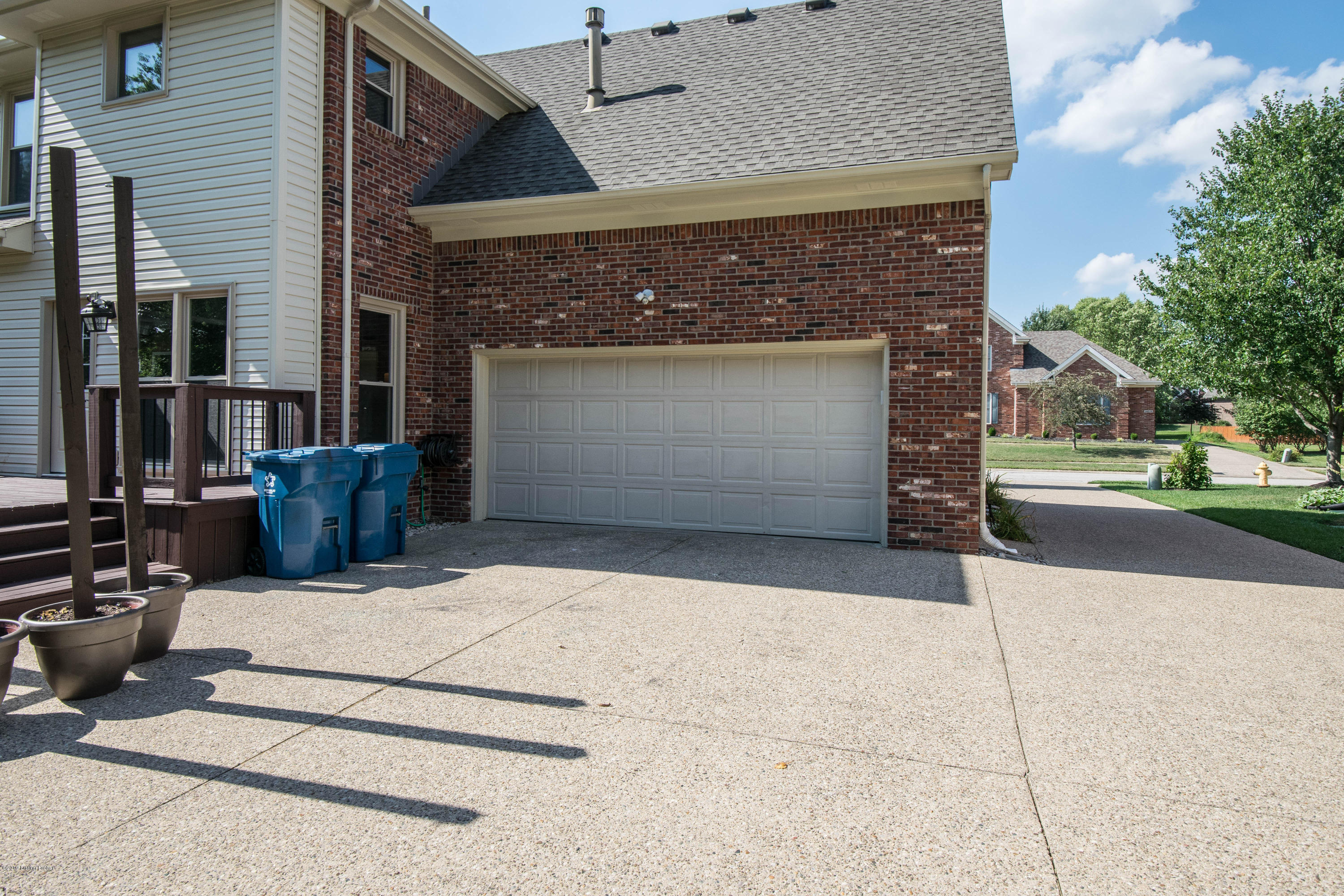 14022 Spring Mill Road Louisville, KY 40245 - Photo 40 of 40 Garage