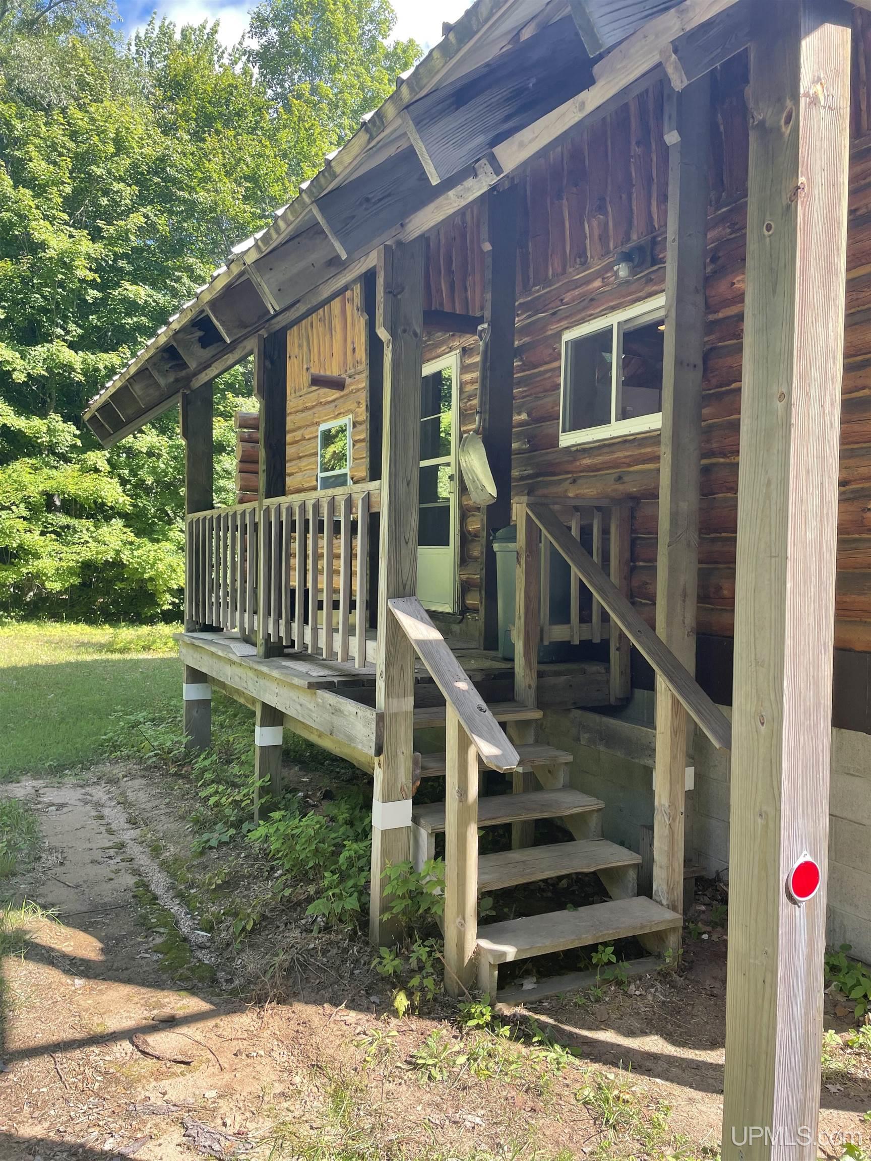 16 North 16 Mile Lake Road Munising, MI 49862 - Photo 5 of 69
