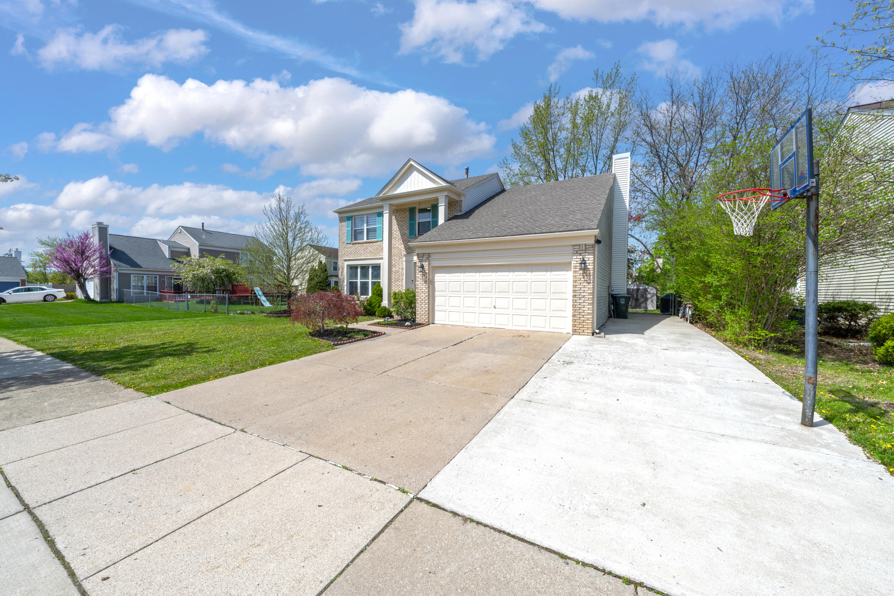45250 Lemont Road Canton, MI 48187 - Photo 2 of 36 45250 Lemont Rd Canton non HDR-20