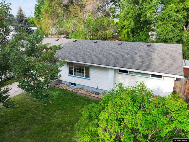 $363,000 | 665 North 9th Street, Lander, WY 82520