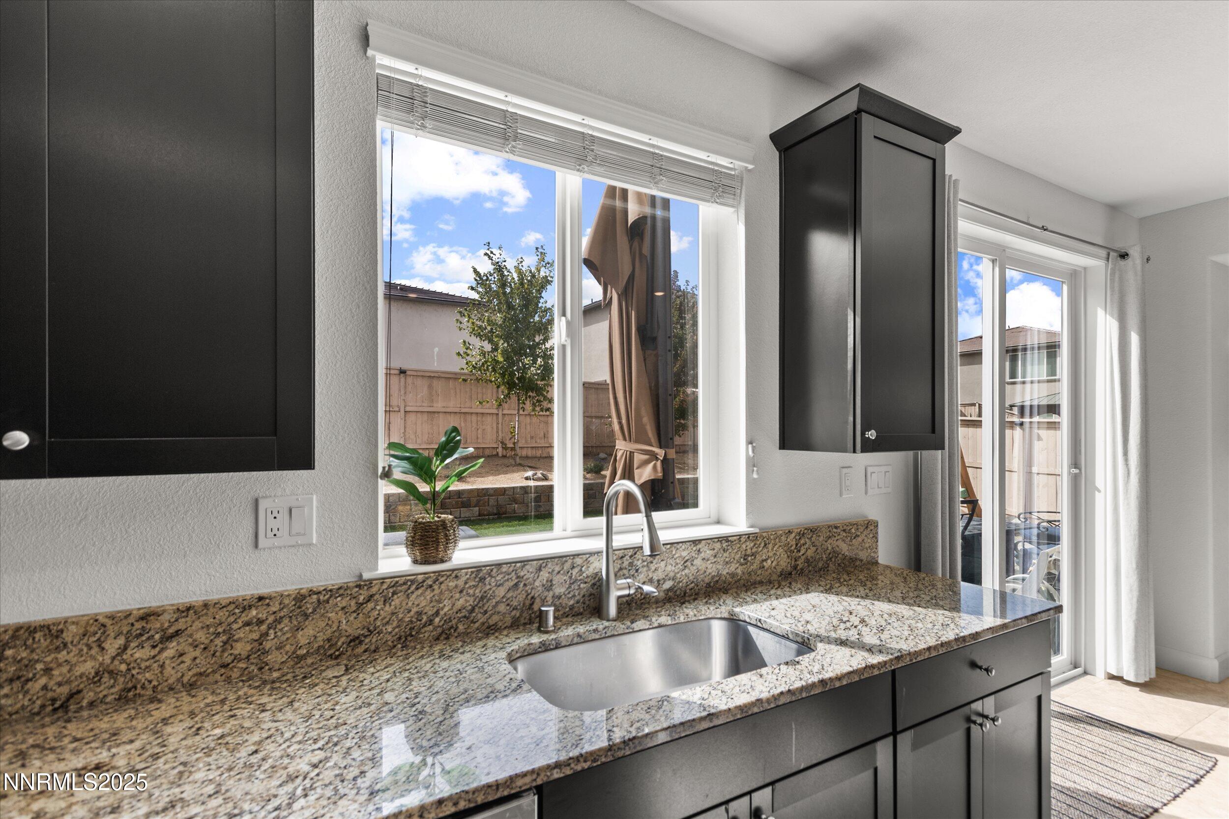 2102 Black Spur Drive Reno, NV 89521 - Photo 9 of 39 34-Kitchen
