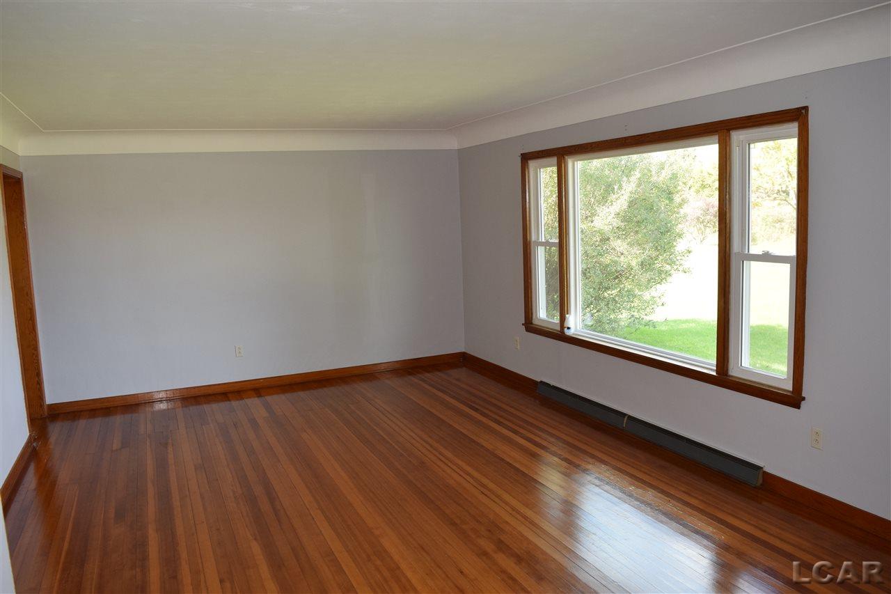 3649 West Beecher Road Adrian, MI 49221 - Photo 9 of 26 31397639-8.JPG