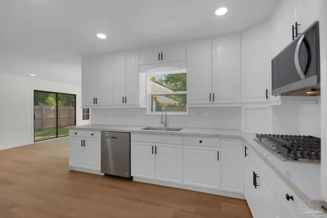 $515,000 | 5745 Avenida Robledal, Pensacola, FL 32504