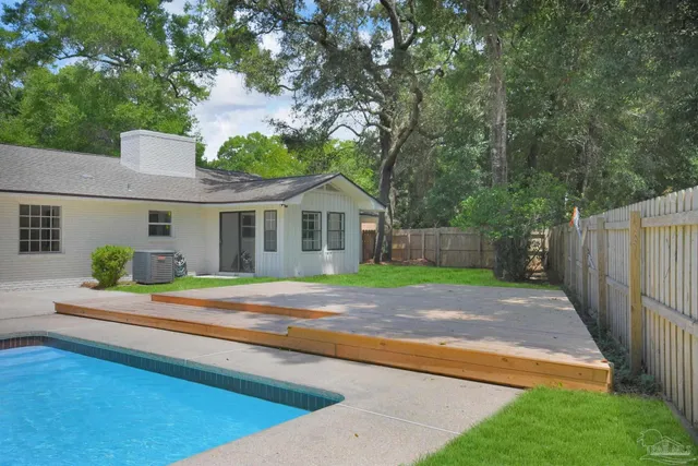 $515,000 | 5745 Avenida Robledal, Pensacola, FL 32504