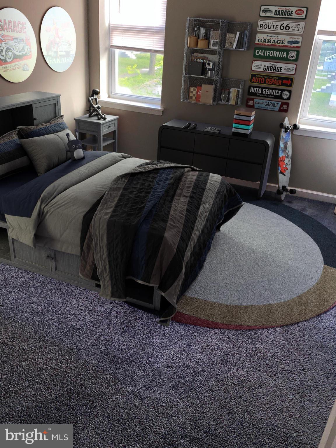 3536 Overview Road Baltimore, MD 21215 - Photo 9 of 11 a bed room with a bed and a fish aquarium