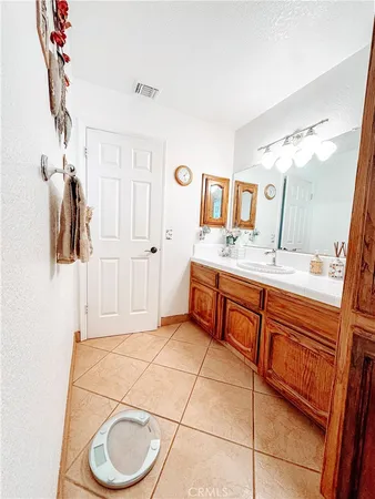 $279,999 | 7851 Greenwood Avenue, California City, CA 93505