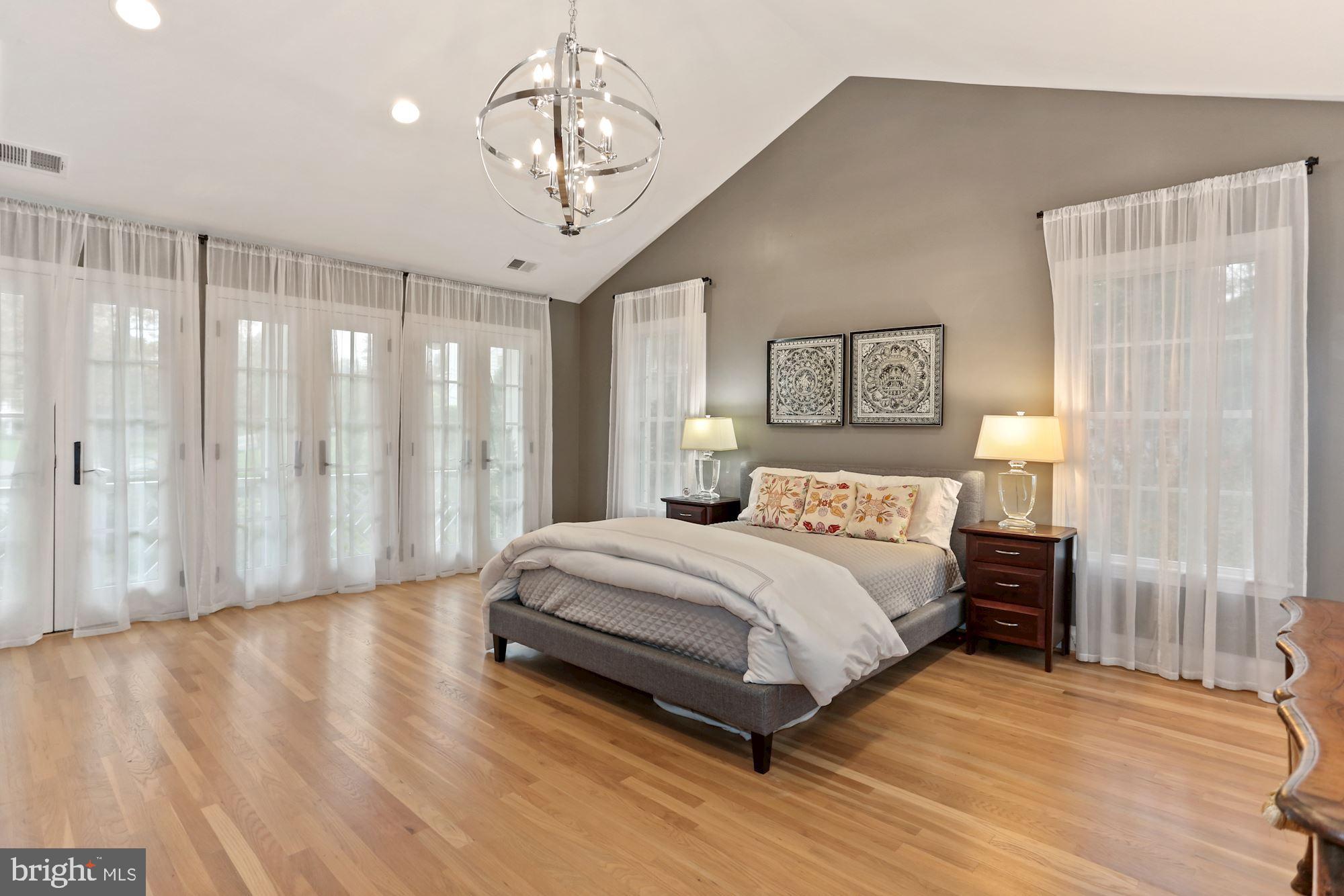1624 Brookside Road McLean, VA 22101 - Photo 30 of 70 Cathedral Ceilings