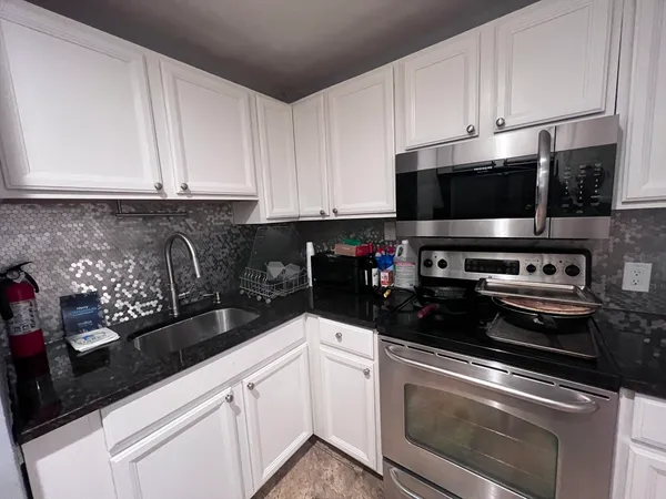 $2,900 | 50 Seymour Street, Unit 8, Boston, MA 02131