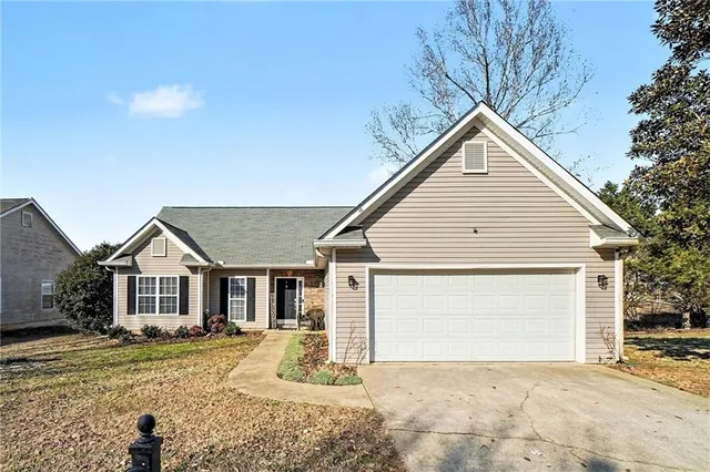 $285,000 | 310 Turtle Pointe Drive, Carrollton, GA 30116