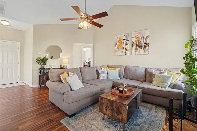 $285,000 | 310 Turtle Pointe Drive, Carrollton, GA 30116