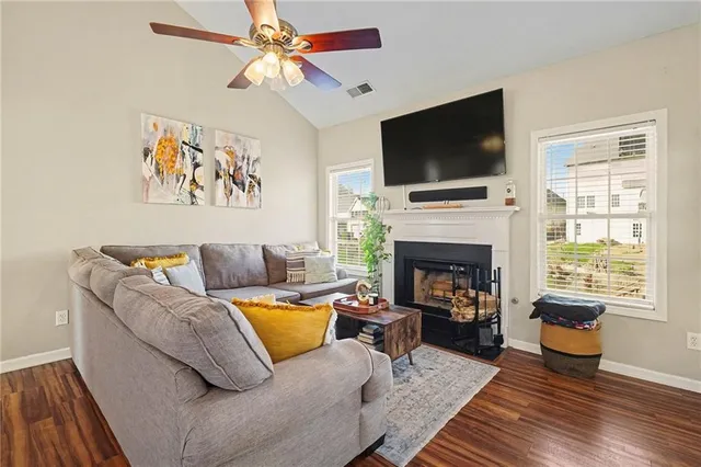 $285,000 | 310 Turtle Pointe Drive, Carrollton, GA 30116