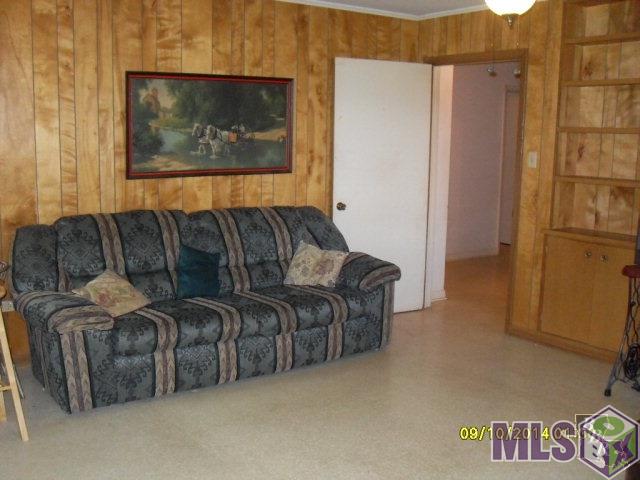 3672 Highway 1 Raceland, LA 70394 - Photo 5 of 12 Den