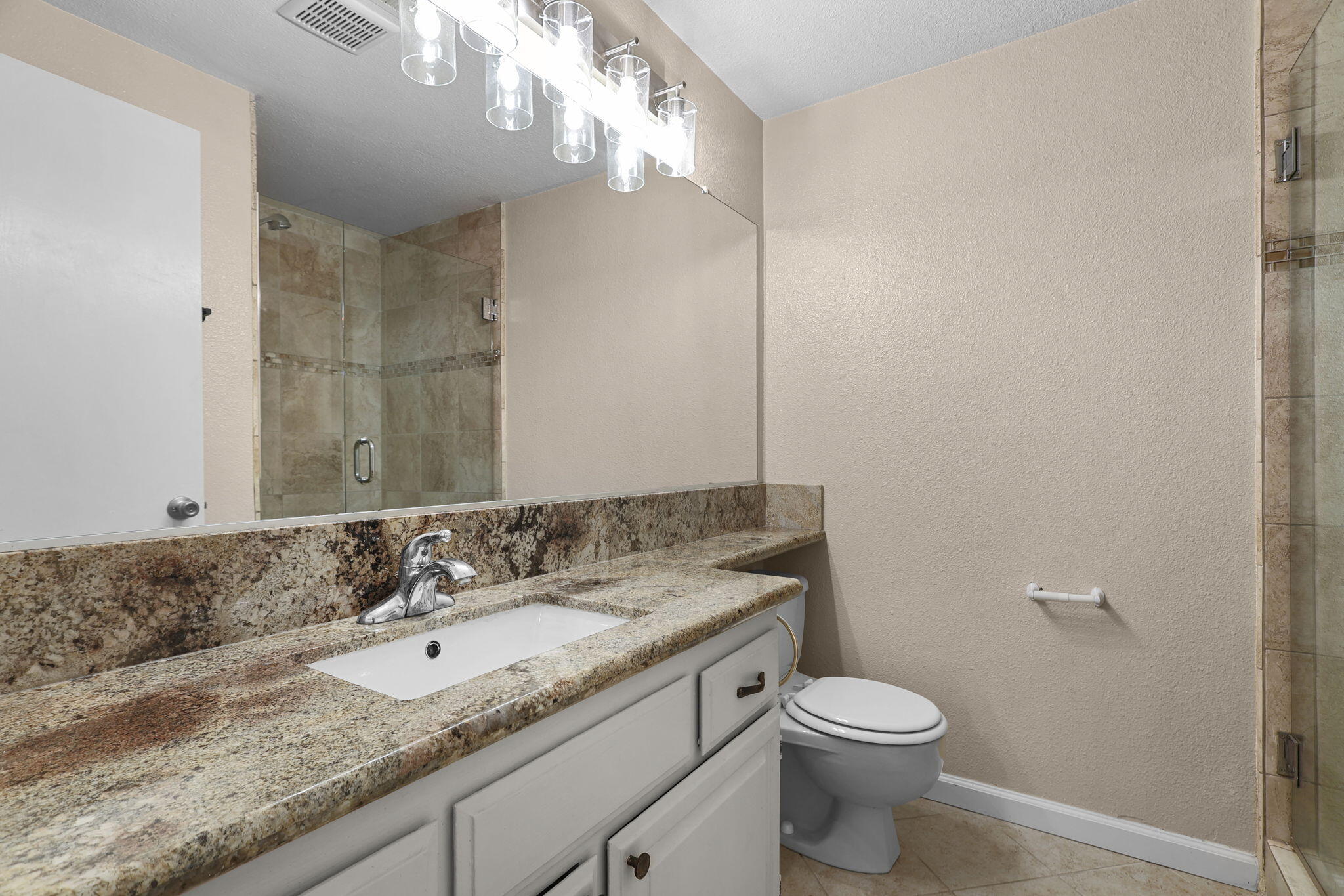 488 Ridgecrest Trail, Unit 131 Redding, CA 96003 - Photo 16 of 52 16-web-or-mls-_K3A9024_1