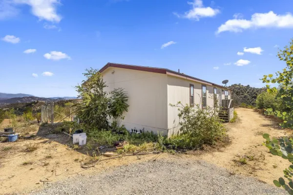 $1,199,000 | 38795 Harris Trail, Fallbrook, CA 92028