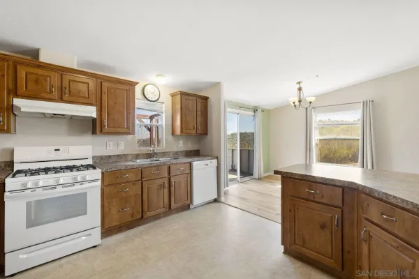 $1,199,000 | 38795 Harris Trail, Fallbrook, CA 92028