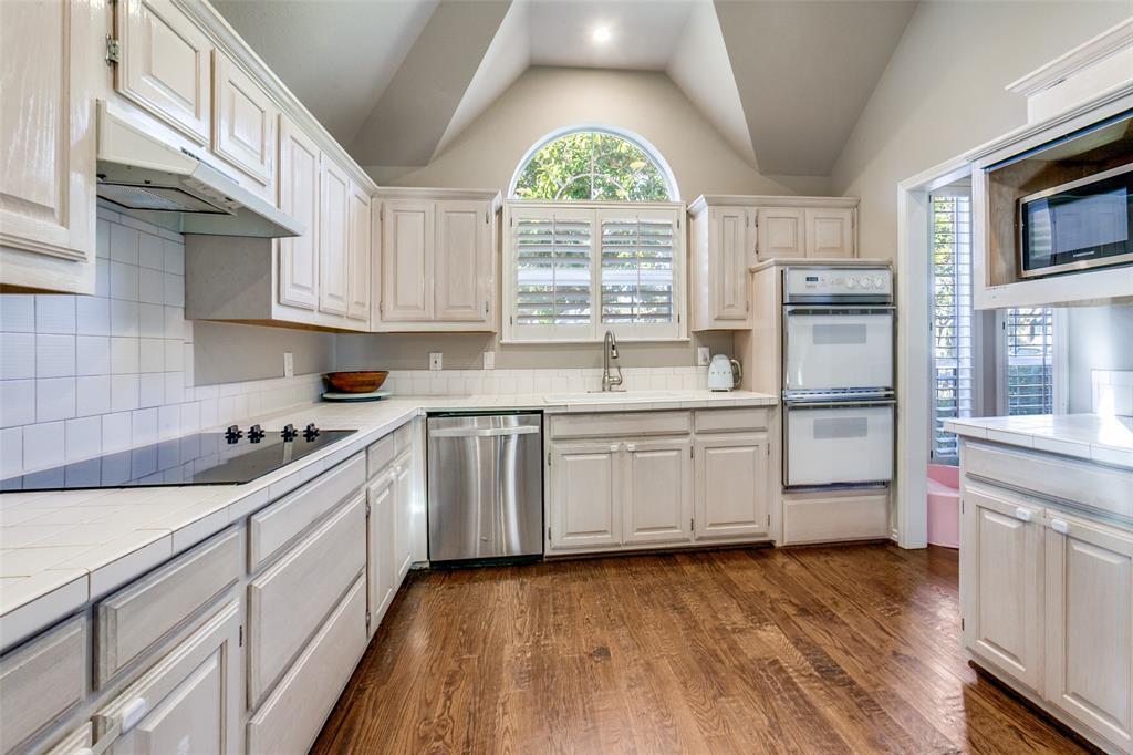 7320 Carta Valley Drive Dallas, TX 75248 - Photo 7 of 22