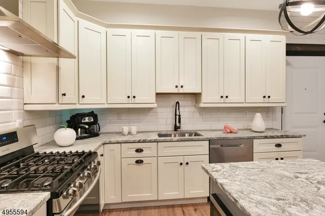 $3,675 | 8 Personette Street, Unit 7, Caldwell, NJ 07006