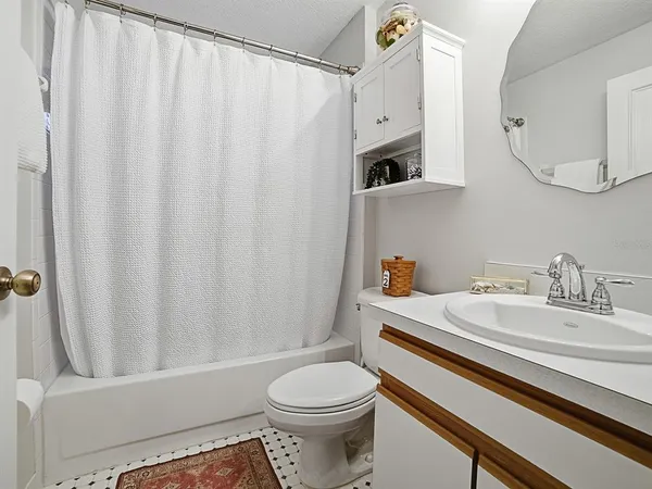 $380,000 | 104 Vista Avenue, Eustis, FL 32726