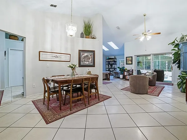 $380,000 | 104 Vista Avenue, Eustis, FL 32726