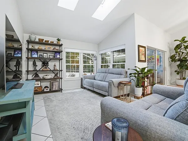 $380,000 | 104 Vista Avenue, Eustis, FL 32726